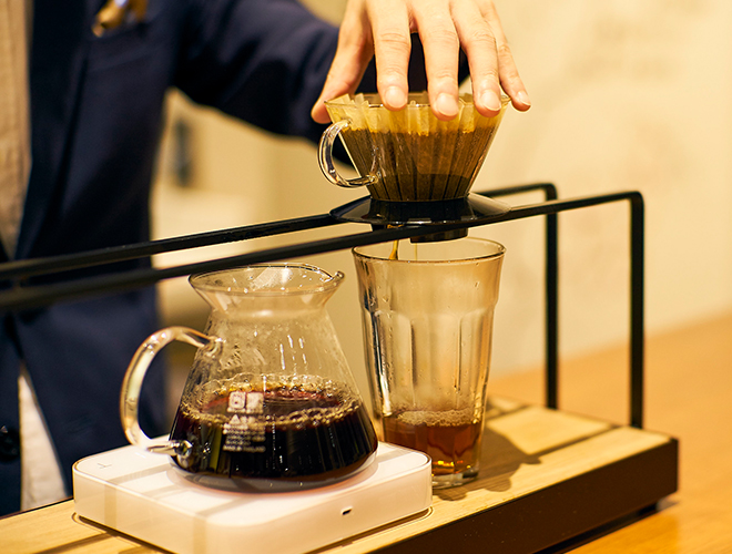 おいしいホットコーヒーの淹れ方 | 世界最高品質のコーヒーを追求する